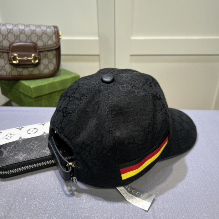 G*u*i baseball cap