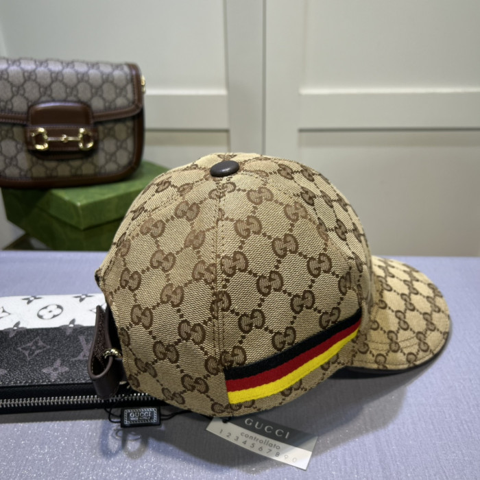G*u*i baseball cap