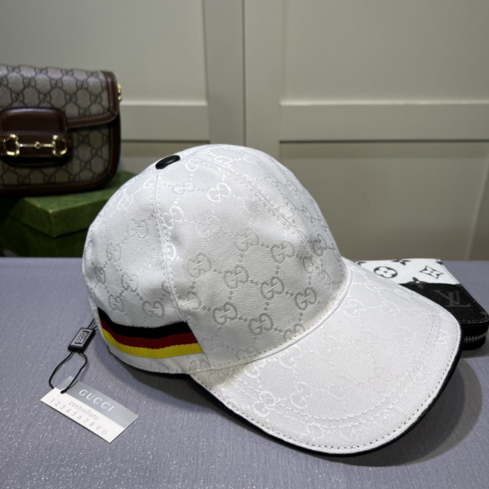 G*u*i baseball cap