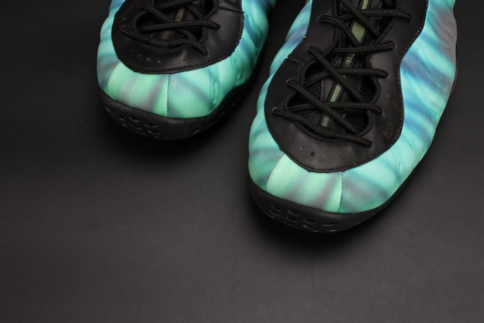 nike air foamposite one “N0*Hern lights” black/green mens 840559-001